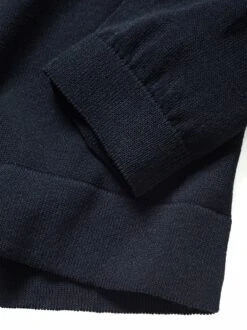 Stilsicherer Pullover -Modekleidung Geschäft EC23 6009 DI