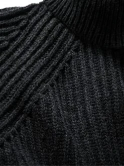 Kurator-Wollrolli -Modekleidung Geschäft EC23 7559 DG 1