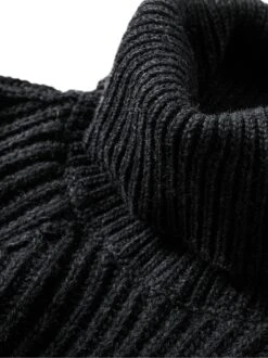 Kurator-Wollrolli -Modekleidung Geschäft EC23 7559 DH