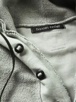 Hoodie Mi30nd -Modekleidung Geschäft EC23 7585 DG