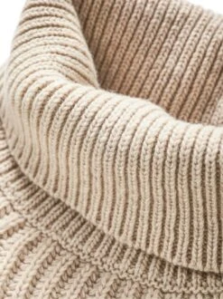 Kurator-Wollrolli -Modekleidung Geschäft EC23 7966 DG