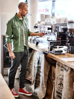 Lass-krisseln-Hose -Modekleidung Geschäft EC24 6237 DD