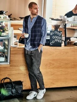 Lass-krisseln-Hose -Modekleidung Geschäft EC24 6237 DE