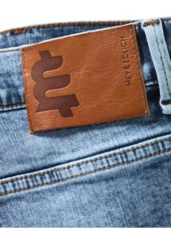 Insel-Jeans -Modekleidung Geschäft EC24 6282 DI