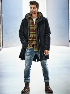 Ganzjahres-Parka -Modekleidung Geschäft EC24 6356 DD