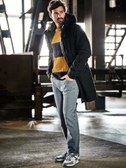 Ganzjahres-Parka -Modekleidung Geschäft EC24 6356 DE