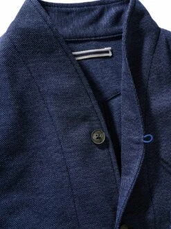 Bleibt-an-Weste -Modekleidung Geschäft EC24 6367 DG