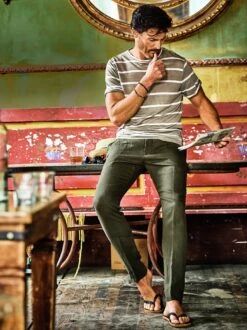 Entspannte Leinenhose -Modekleidung Geschäft EC24 6409 DF