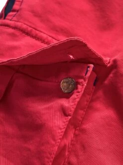 Valentinos Cargo -Modekleidung Geschäft EC24 6491 DI