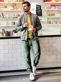 Auf-Messers-Schneide-Blouson -Modekleidung Geschäft EC24 6510 DE 1