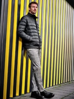 Ultraleichte Steppjacke -Modekleidung Geschäft EC24 6512 DF