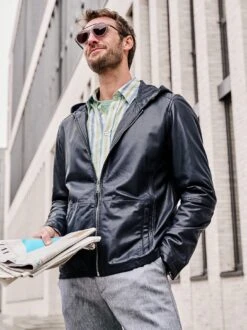 900-Gramm-Lederhoodie -Modekleidung Geschäft EC24 6557 DF 1