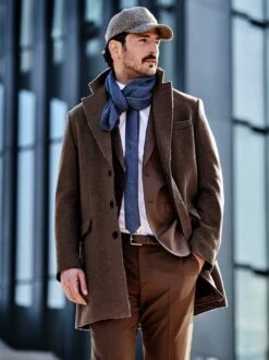 Eindrucksvoller Chesterfield -Modekleidung Geschäft EC24 6654 DF