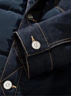 Test-bestanden-Jeansjacke -Modekleidung Geschäft EC24 6661 DI