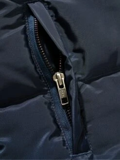 Test-bestanden-Jeansjacke -Modekleidung Geschäft EC24 6661 DJ 1