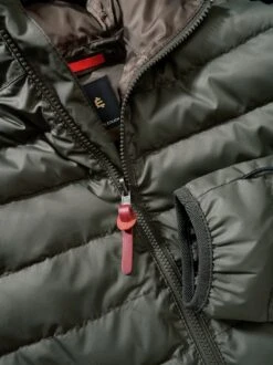 Ganzjahres-Parka -Modekleidung Geschäft EC24 6708 DK