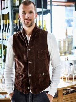 Volkers Weste -Modekleidung Geschäft EC24 6763 DF