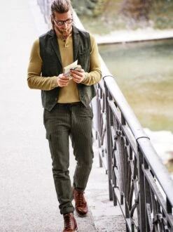 Saloontür-Weste -Modekleidung Geschäft EC24 6765 DF