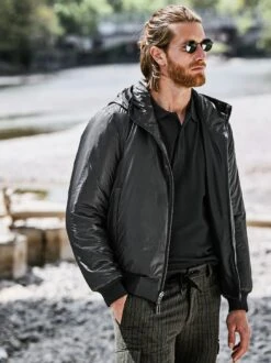 Stadt-Land-Cargo -Modekleidung Geschäft EC24 6829 DD 1