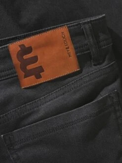 Pixel-Hose -Modekleidung Geschäft EC24 6836 DJ 1