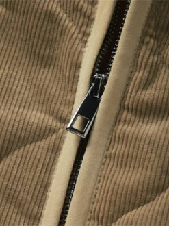 Zwiebelstepp-Cordweste -Modekleidung Geschäft EC24 6842 DH