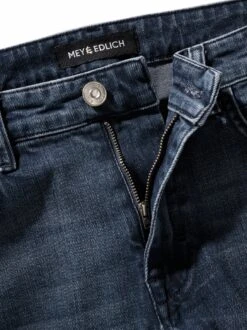 Leitbild-Jeans -Modekleidung Geschäft EC24 6864 DH