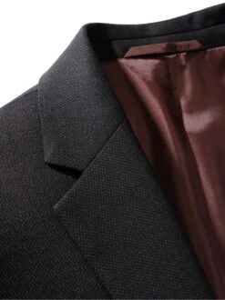 Große-Ganze-Anzugsakko -Modekleidung Geschäft EC24 6900 DH