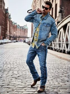 Jeansjacke Aqua -Modekleidung Geschäft EC24 6944 DB 1