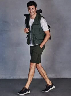 Weste Mout -Modekleidung Geschäft EC24 6981 DE 1