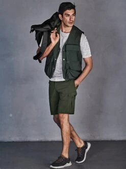 Weste Mout -Modekleidung Geschäft EC24 6981 DF