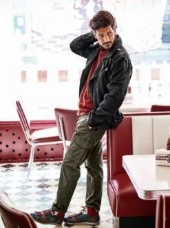 Projekt-Cargo -Modekleidung Geschäft EC24 7184 DC 1