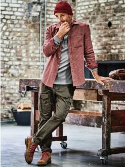 Projekt-Cargo -Modekleidung Geschäft EC24 7184 DE