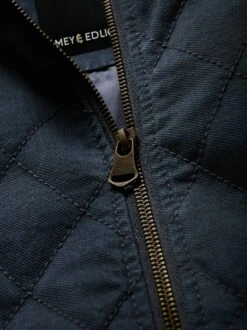 Kreative Weste -Modekleidung Geschäft EC24 7625 DG 1