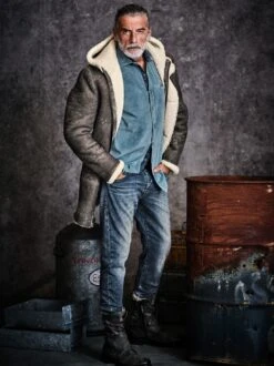 Lammfellmantel -Modekleidung Geschäft EC24 7697 DD