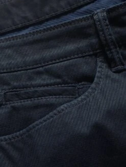 Kompagnon-Cargo -Modekleidung Geschäft EC24 7704 DG