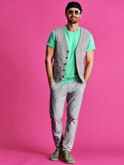 Pordenone-Weste -Modekleidung Geschäft EC24 7960 DF 1