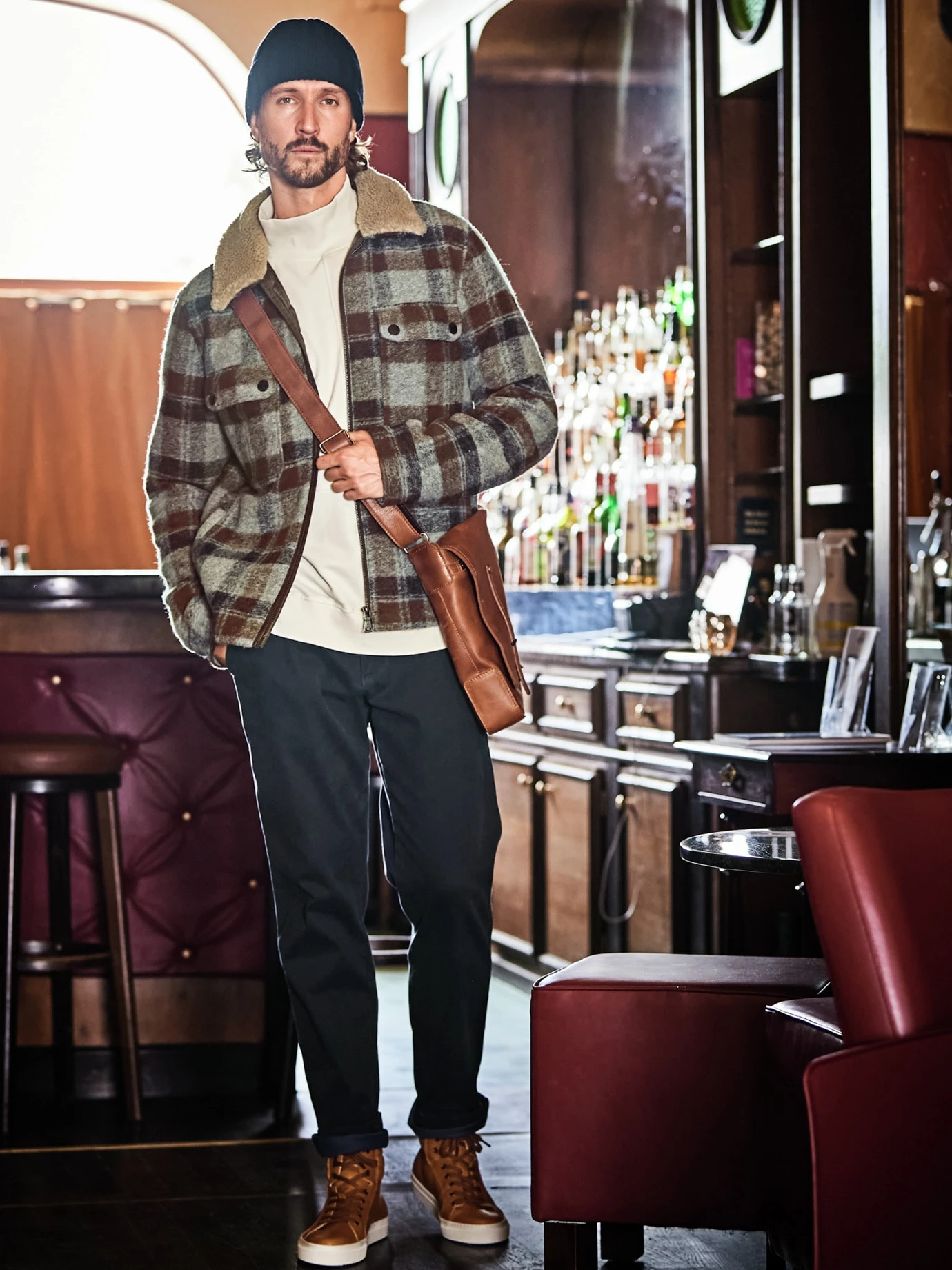 Gereifter Hightop-Sneaker 5 Gereifter Hightop-Sneaker – Bild 5