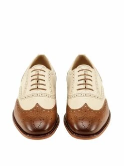 Gamaschen-Budapester -Modekleidung Geschäft EC25 7826 DG