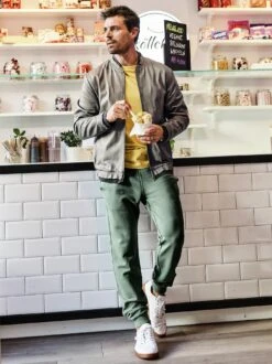 Ideen-Sneaker -Modekleidung Geschäft EC25 7835 DF