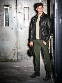 Kuba-Kappe -Modekleidung Geschäft EC29 7400 DC 1